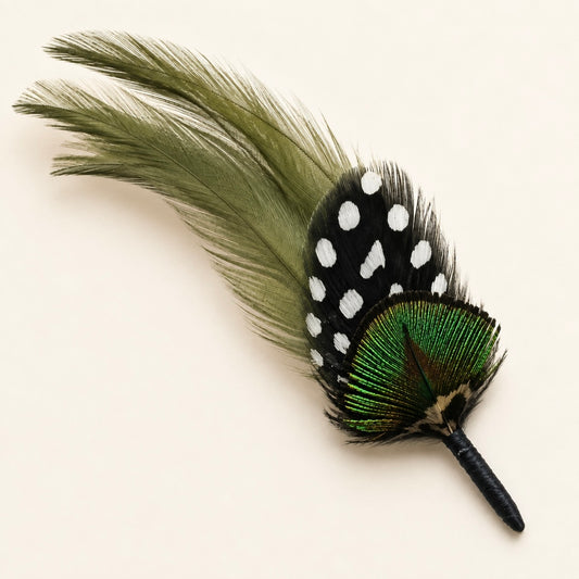 Dyed Coque Hackle, Peacock Gold &amp; Guinea Feather Hat Pin